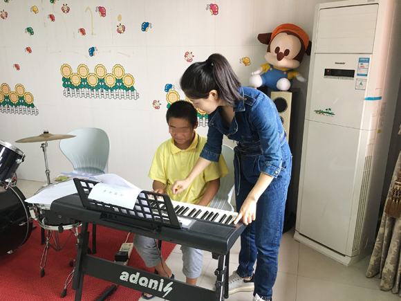 四分半｜温存救助站无舟也渡人