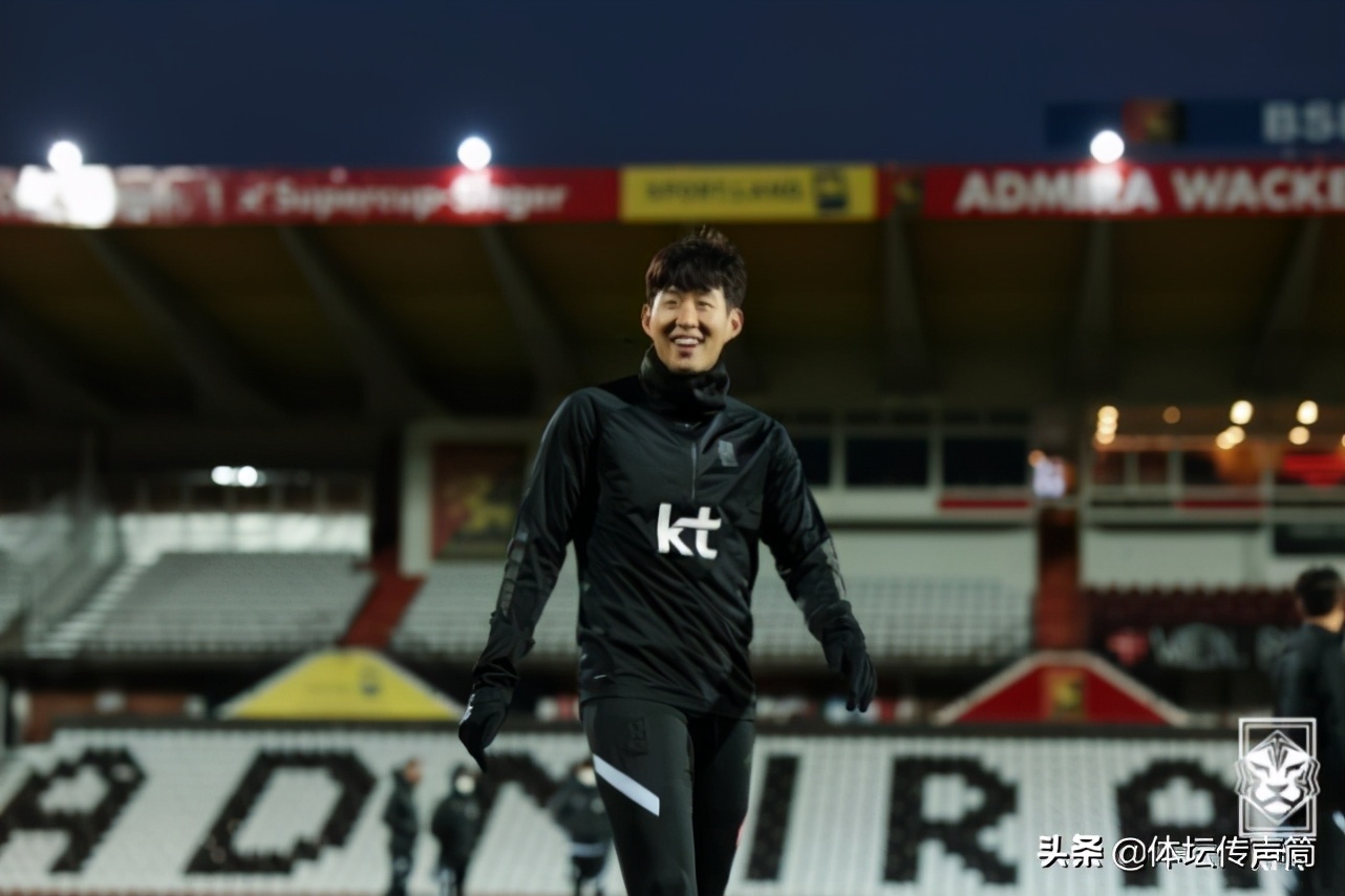 热刺球队抵达韩国,热刺包机