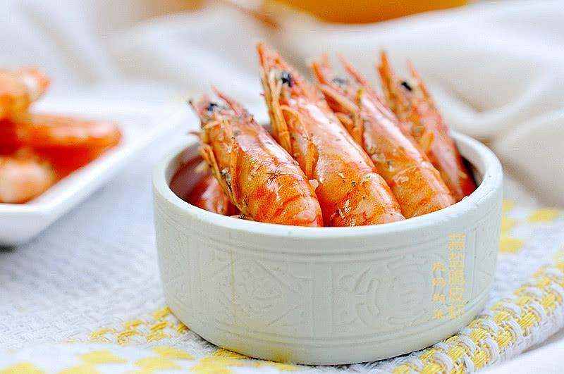 过年煮完的大虾怎么样摆盘最好看,大虾年夜饭摆盘好看又好吃的菜谱