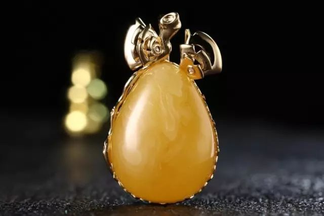 琥珀和蜜蜡关系大揭秘,琥珀和蜜蜡有什么区别