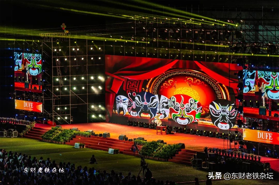 梦幻光雾山夜景演出,梦幻光影星空馆