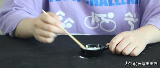 鞋子开胶了用502粘有用吗,鞋子开胶别急着扔