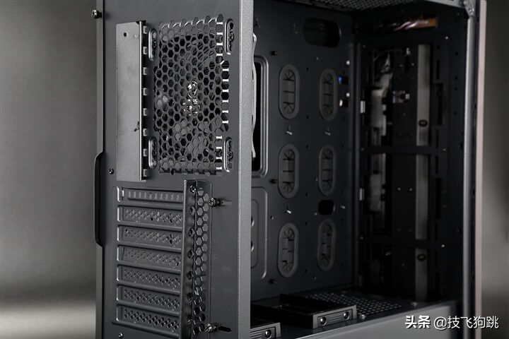 i99900kf搭配rtx3080主机,i99900k加2080ti主机