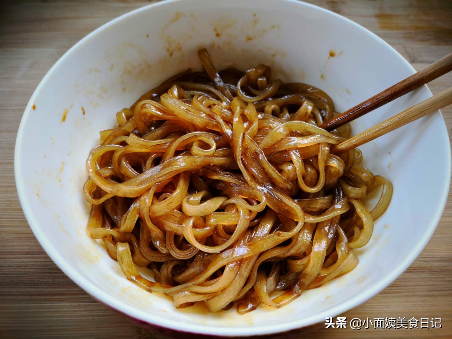 春天这菜贵点也值鲜香爽脆,春天这个菜便宜又营养