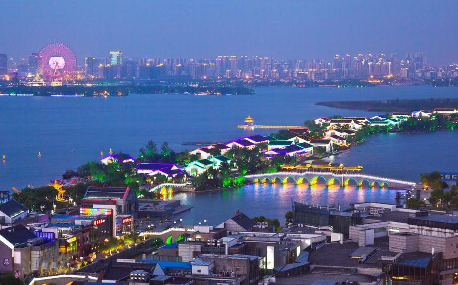 苏州金鸡湖因为什么命名的,苏州市的金鸡湖景区