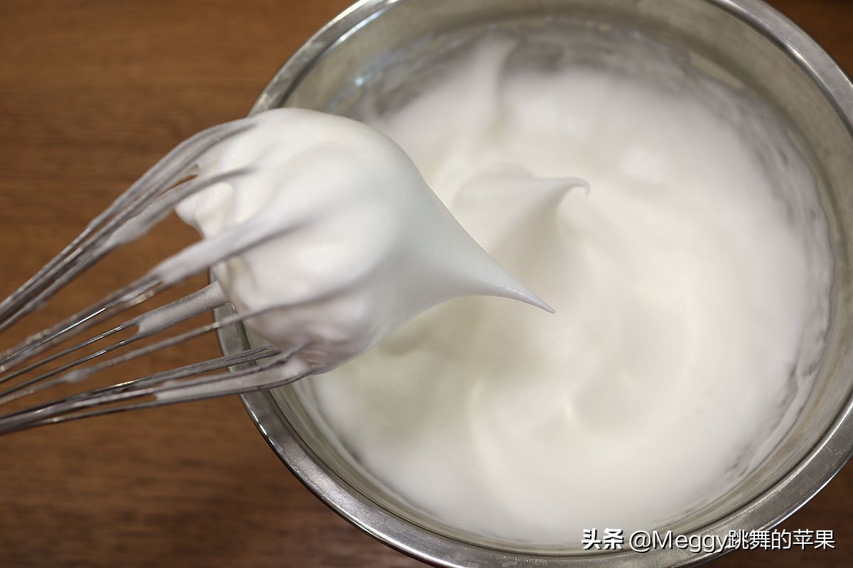 奶油树桩蛋糕教程,最简单的奶油蛋糕做法不用面粉做