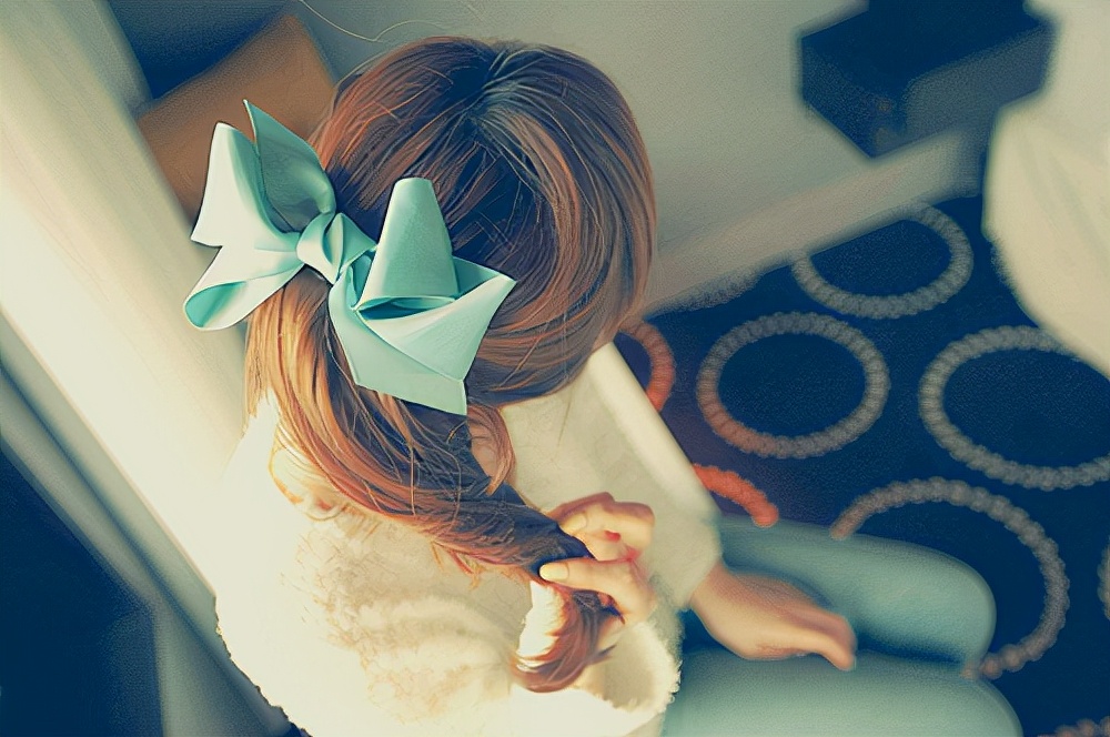 和你擦肩而过的遗忘，是一生的惊涛骇浪