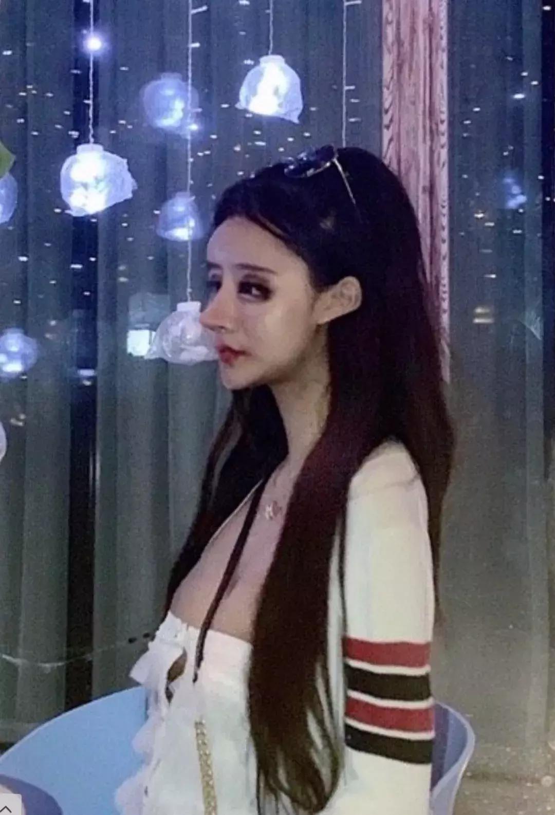 13岁开始整容，视李蒽熙为偶像！小Z娜娜是疯了吗？