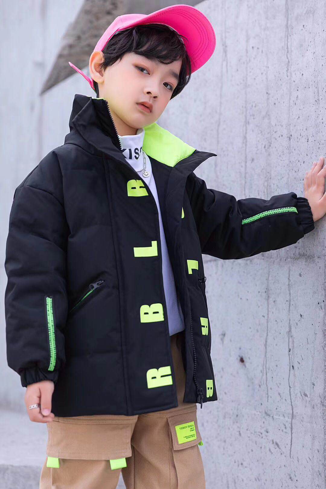 童装品牌尾货加盟,做品牌童装好还是做尾货童装好