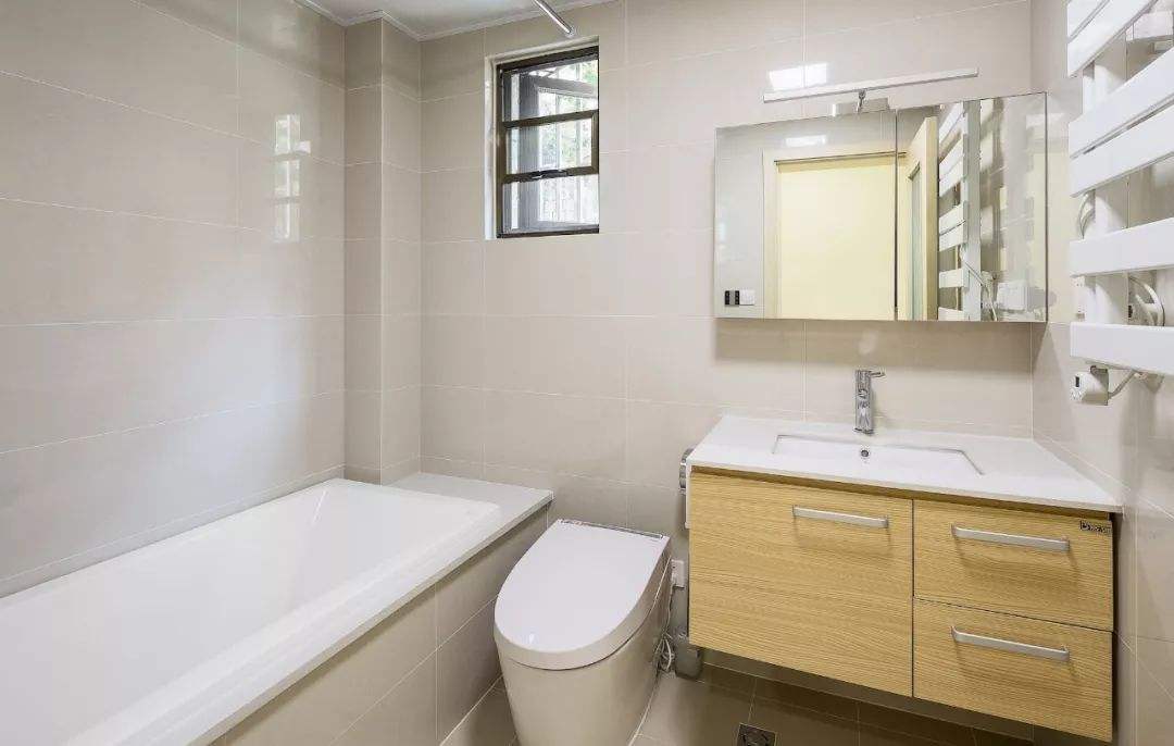 上厕所也得有学问,上厕所必须要在很干净的环境