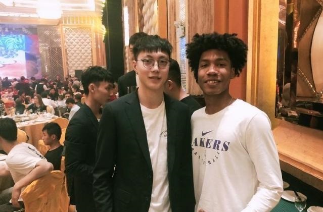 中国男篮中非混血,中国男篮再添一位混血新星