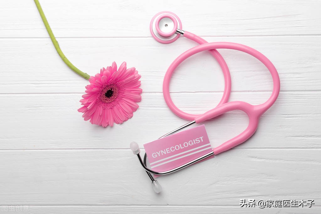 痛心！老年女性绝经后出血酿祸害，女人出现这些情况千万莫大意