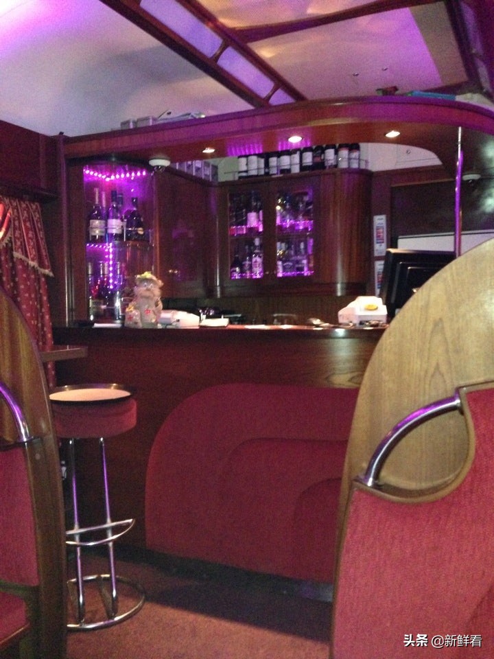 俄罗斯圣彼得堡火车卧铺,莫斯科到圣彼得堡的卧铺车厢怎样