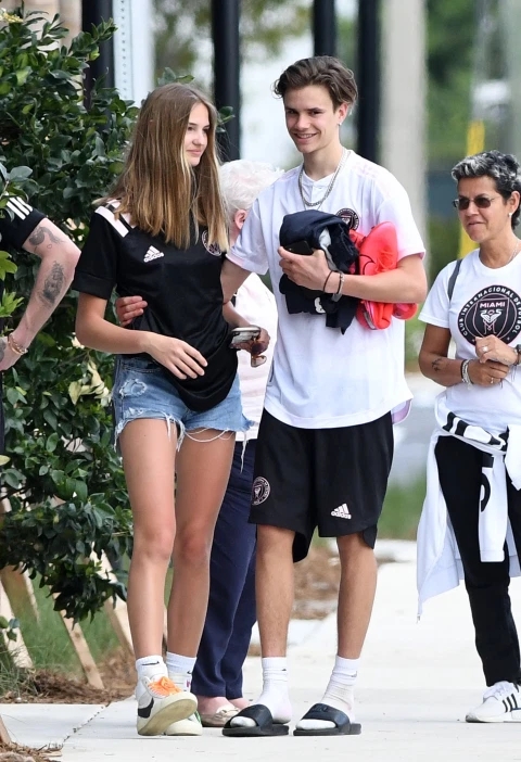 小贝儿子穿阿根廷球衣,小贝年轻时有多帅