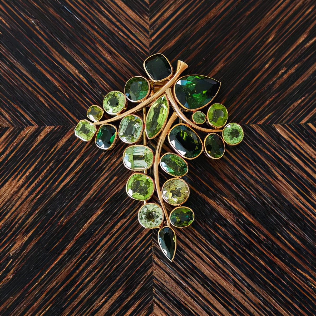 橄榄石拍品大赏，别具一格的绿意