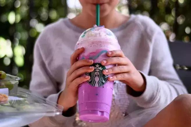 世界各国星巴克价格,星巴克价格表为啥这么贵