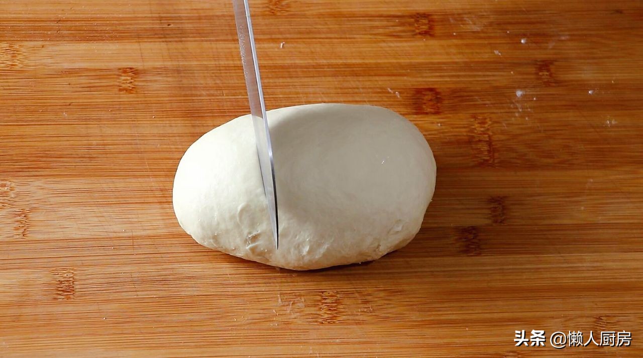 6两面粉多少克白糖和水,6两面粉用多少水