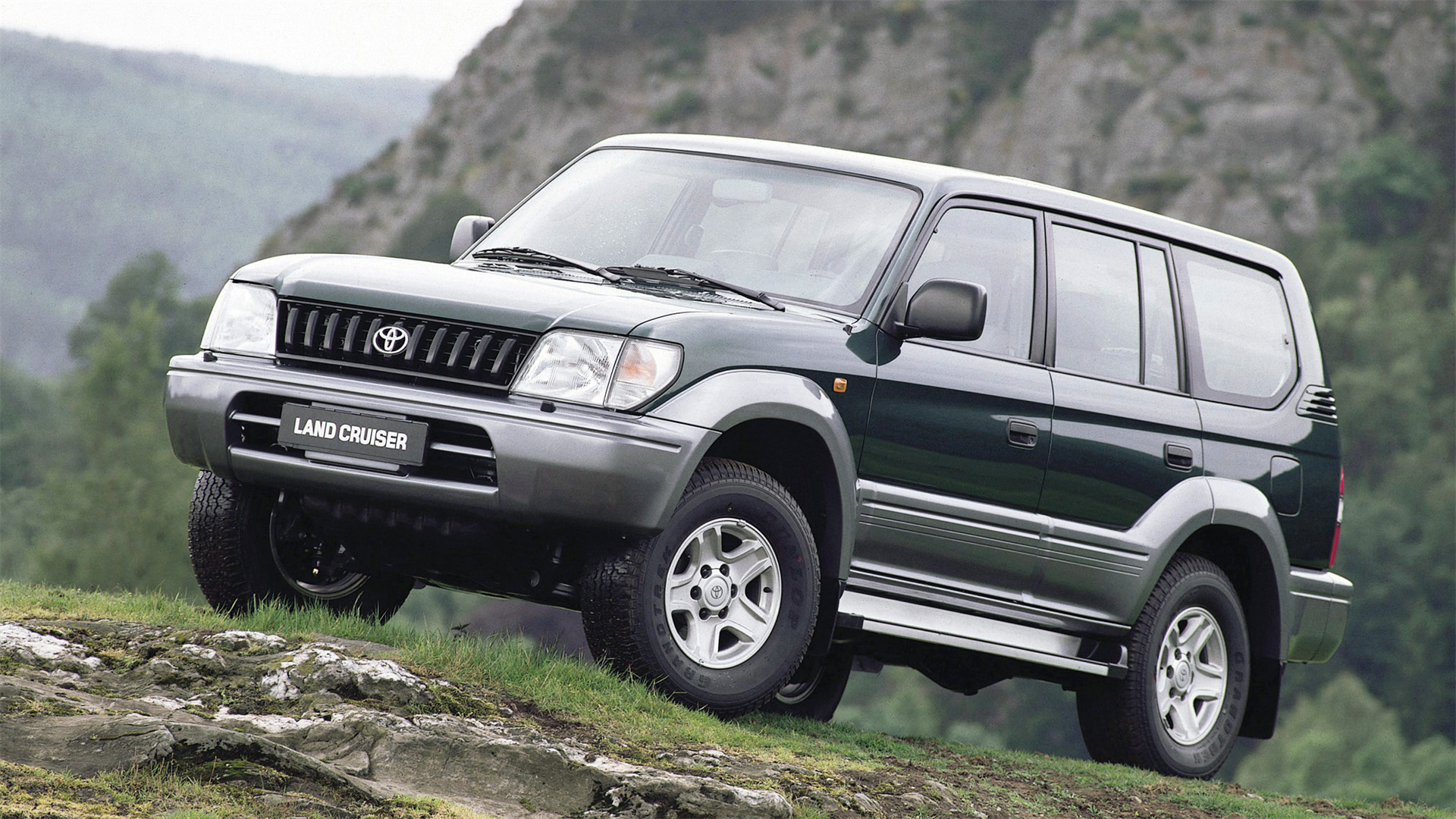 丰田普拉多2022价格,17年的丰田普拉多价位