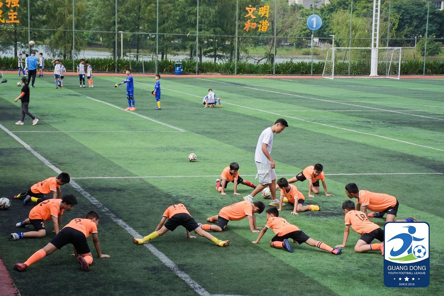 东莞足球队胡志军,广东足球运动员胡志军