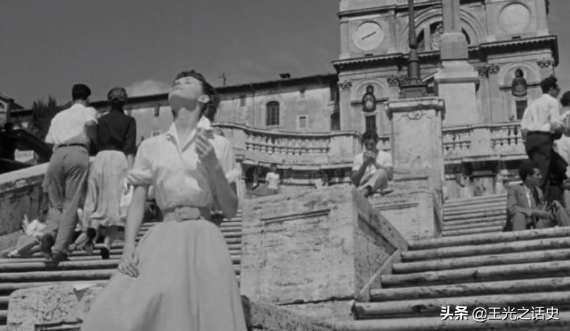 奥黛丽赫本成熟时期电影简介,1953年赫本《罗马假日》
