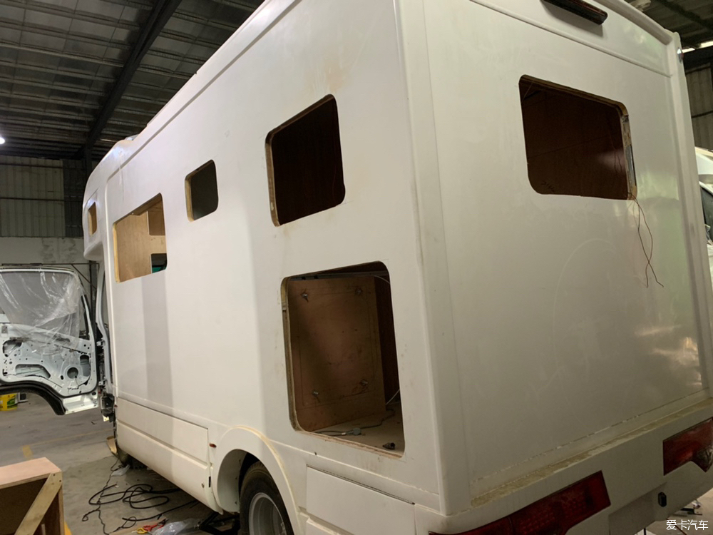 2.0t发动机搭载爱信8at变速箱suv,3.0t柴油v6发动机8at变速箱的车