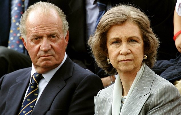 从不输戴安娜残成皱皮老太太，西班牙索菲亚大变样，都怪花心丈夫