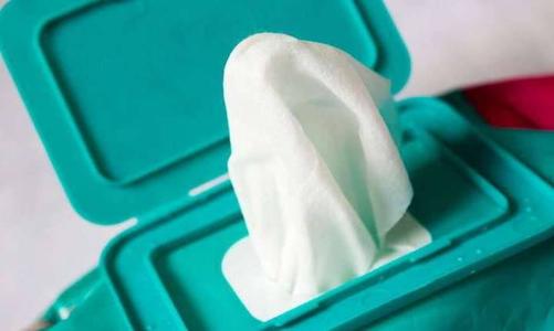 经常用湿纸巾给宝宝擦手好,宝宝每天都要用的纸巾