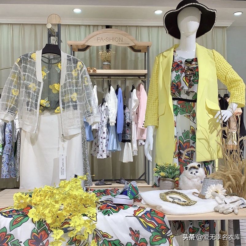 折扣女装店怎么装修,做中高端女装店装修建议