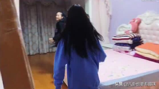 林允回老家全部视频,林允回上海家视频