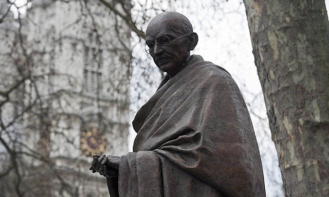 甘地之后，再无甘地，被撕裂的印度也再没愈合过