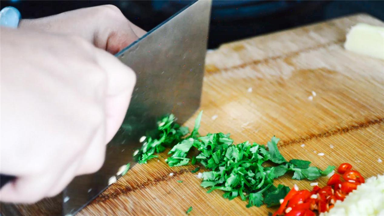 白灼大虾怎么做入口即化特别鲜嫩,白灼大虾怎么做才正宗