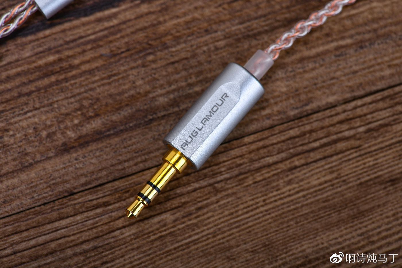 视觉系大师，声音是否也好听？—徕声RT-3三单元圈铁耳机