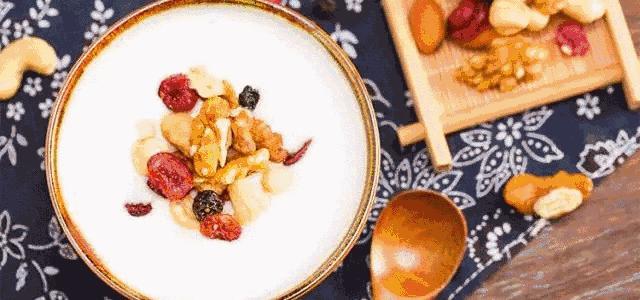 有些事必须要刻骨铭心,总有一些坚守不变的东西