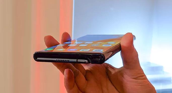 手机倒闭最惨的厂商,裁员关厂减产跨国车企寒冬瘦身