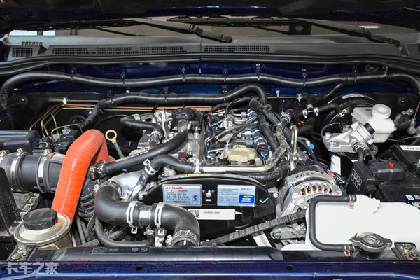 如何选13万元以下的柴油四驱皮卡,十万左右四驱性价比高的皮卡车