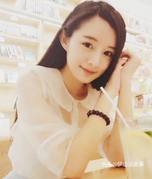 身价千万的富豪父亲被害，养女追凶20年只为父亲的在天之灵