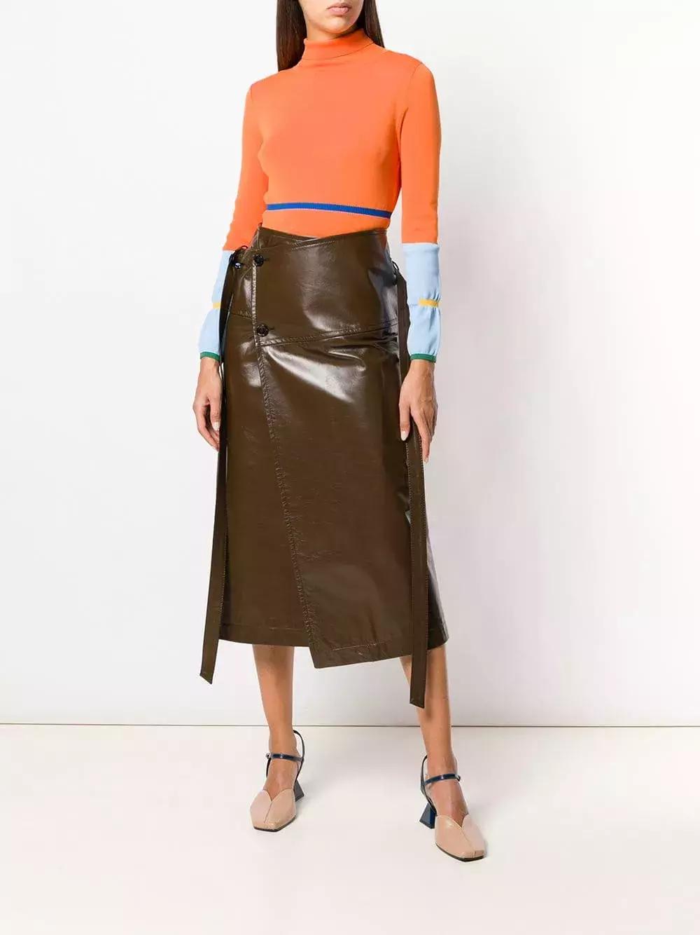 大衣+裙子最好看的经典穿法指南，穿多久都不觉得腻