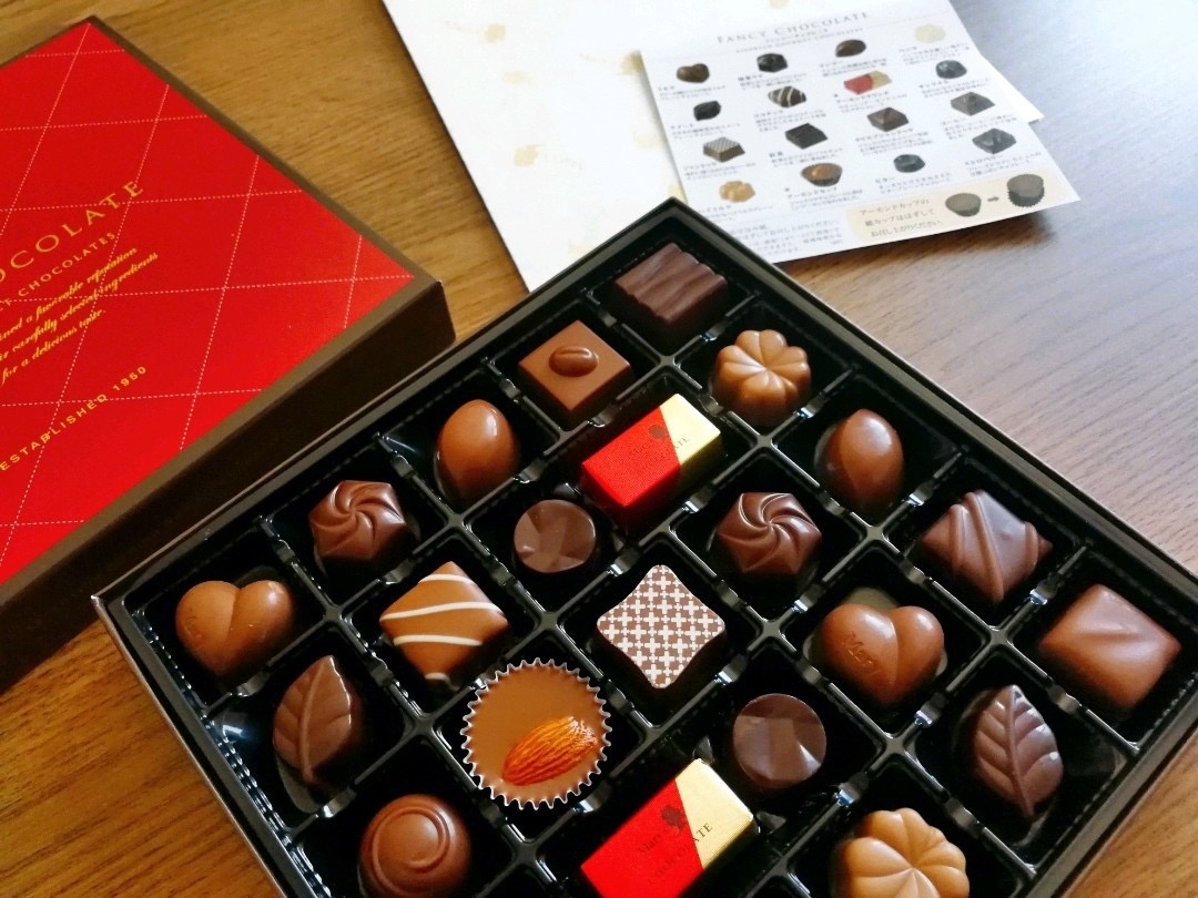 哪种迪拜巧克力正宗,七夕必须买巧克力吗