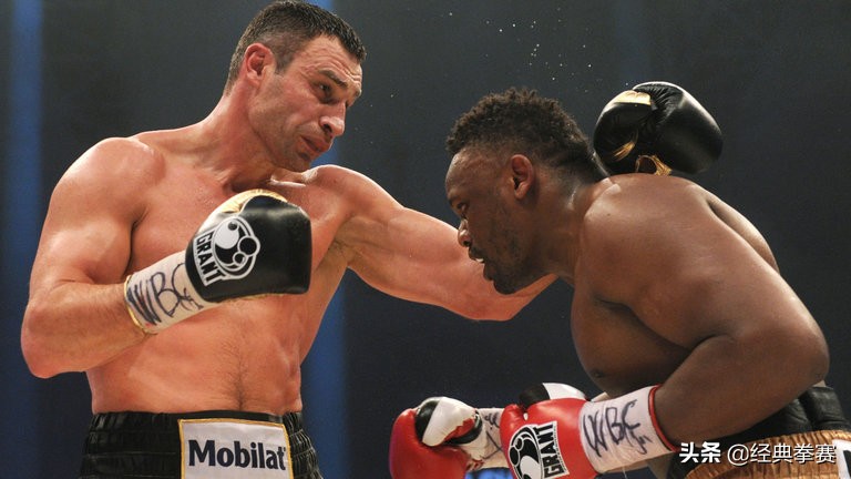 大克里琴科被刘易斯打面部,大克里琴科被打