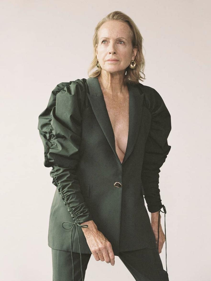 姐不跟你们挤进BM了，我有件更厉害的