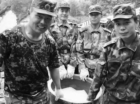 汶川地震十二周年如今依然泪目,汶川地震这些英雄值得被铭记