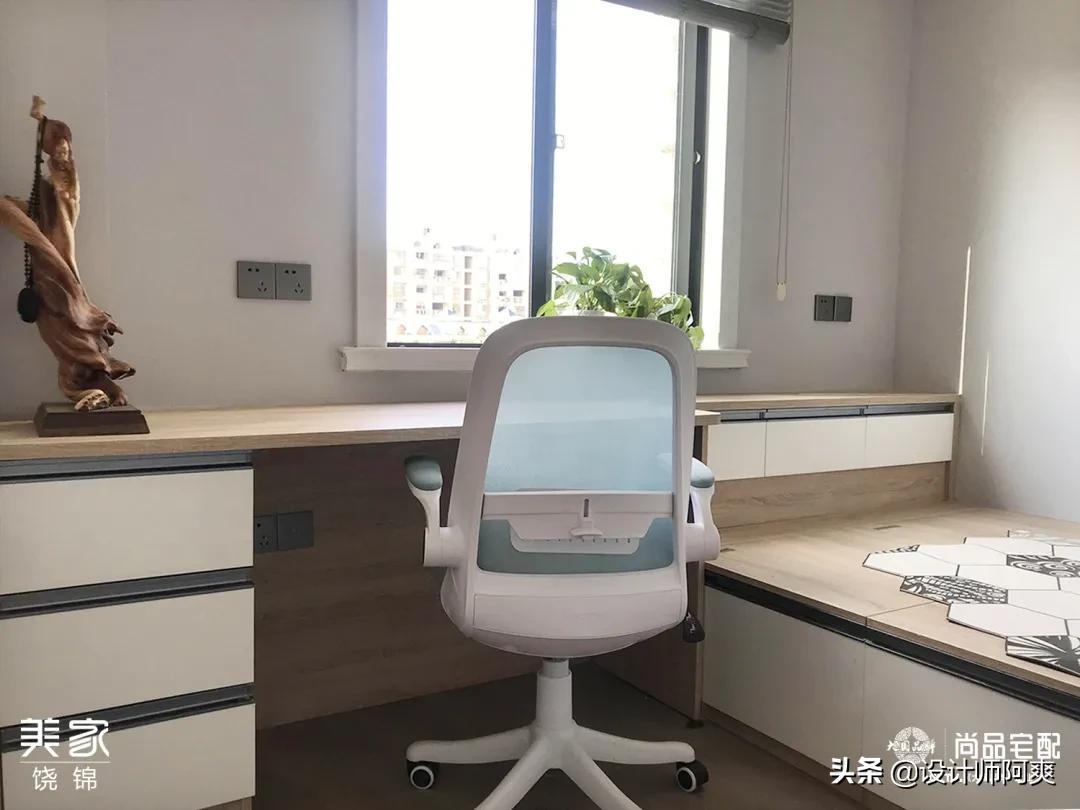 大门正对客厅一体隔断,入户正对客厅餐厅玄关隔断效果图