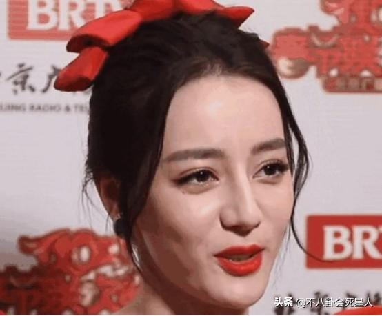 迪丽热巴靠颜值撑起来的造型,迪丽热巴刚出道与现在的对比照