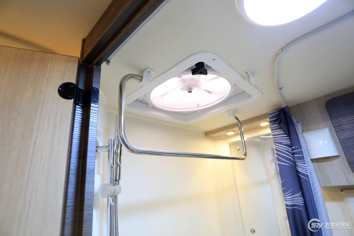 亚特b型房车最新款,10年的房车