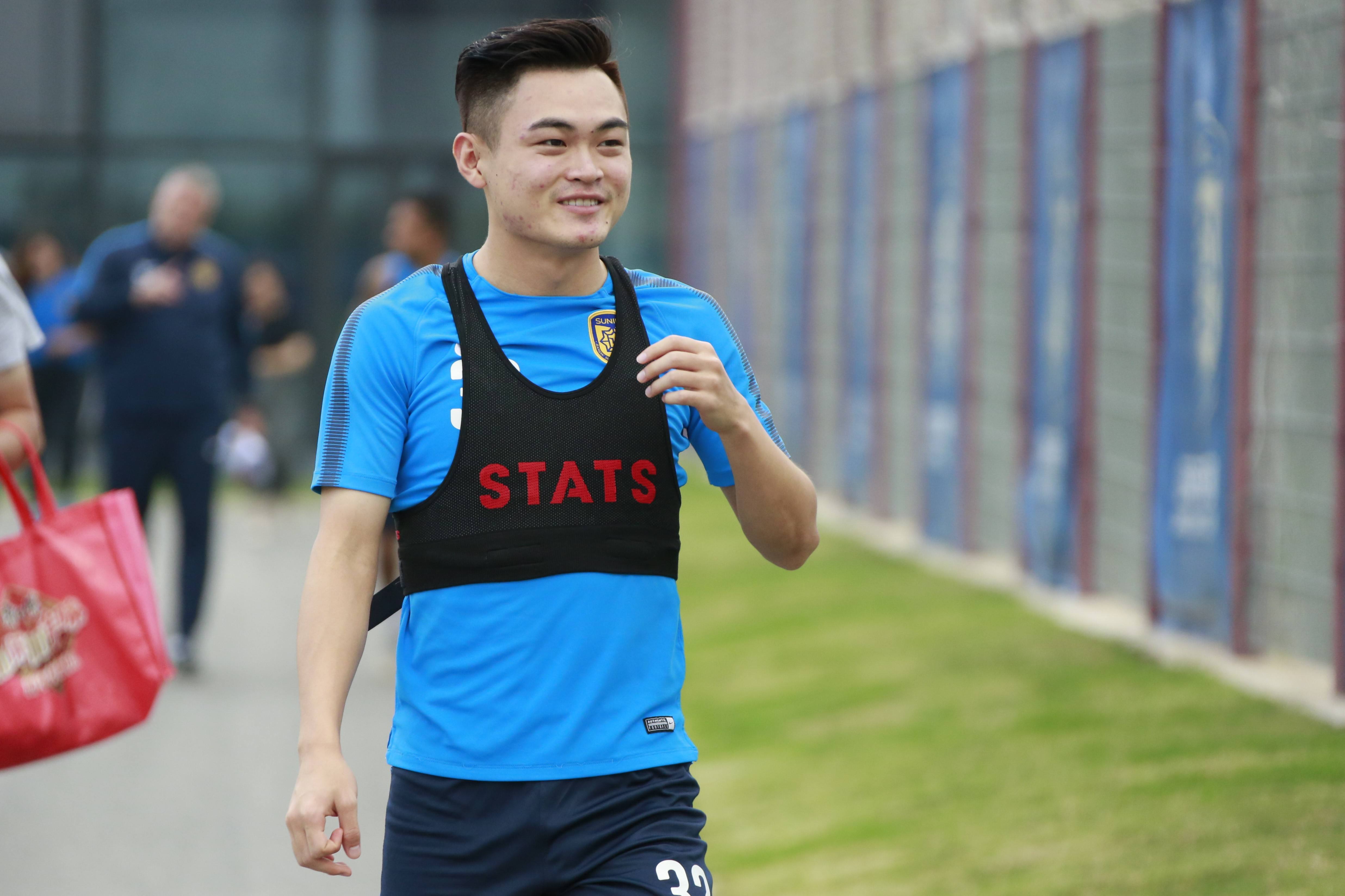 谁说国足必进死亡小组？没人比希丁克更幸运！国奥名单“挑毛病”