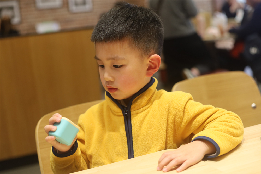 小木机器人,儿童小型机器人玩具