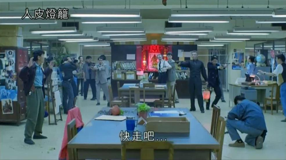 男子要倒霉十世，女子被做成灯笼，童年阴影恐怖片《新*皮人**灯笼》