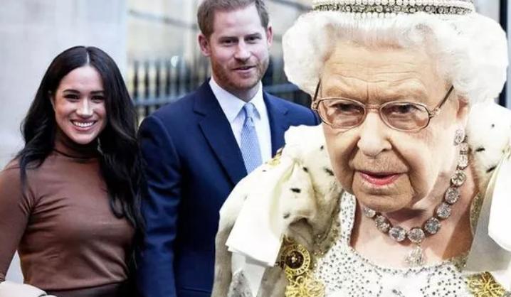 哈里梅根坚持不放弃王室,哈里梅根退出皇室后首次公开亮相