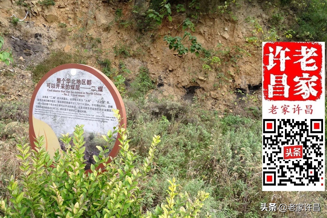 一个人行走在神秘的古建筑里,一个人行走在神秘的古建筑