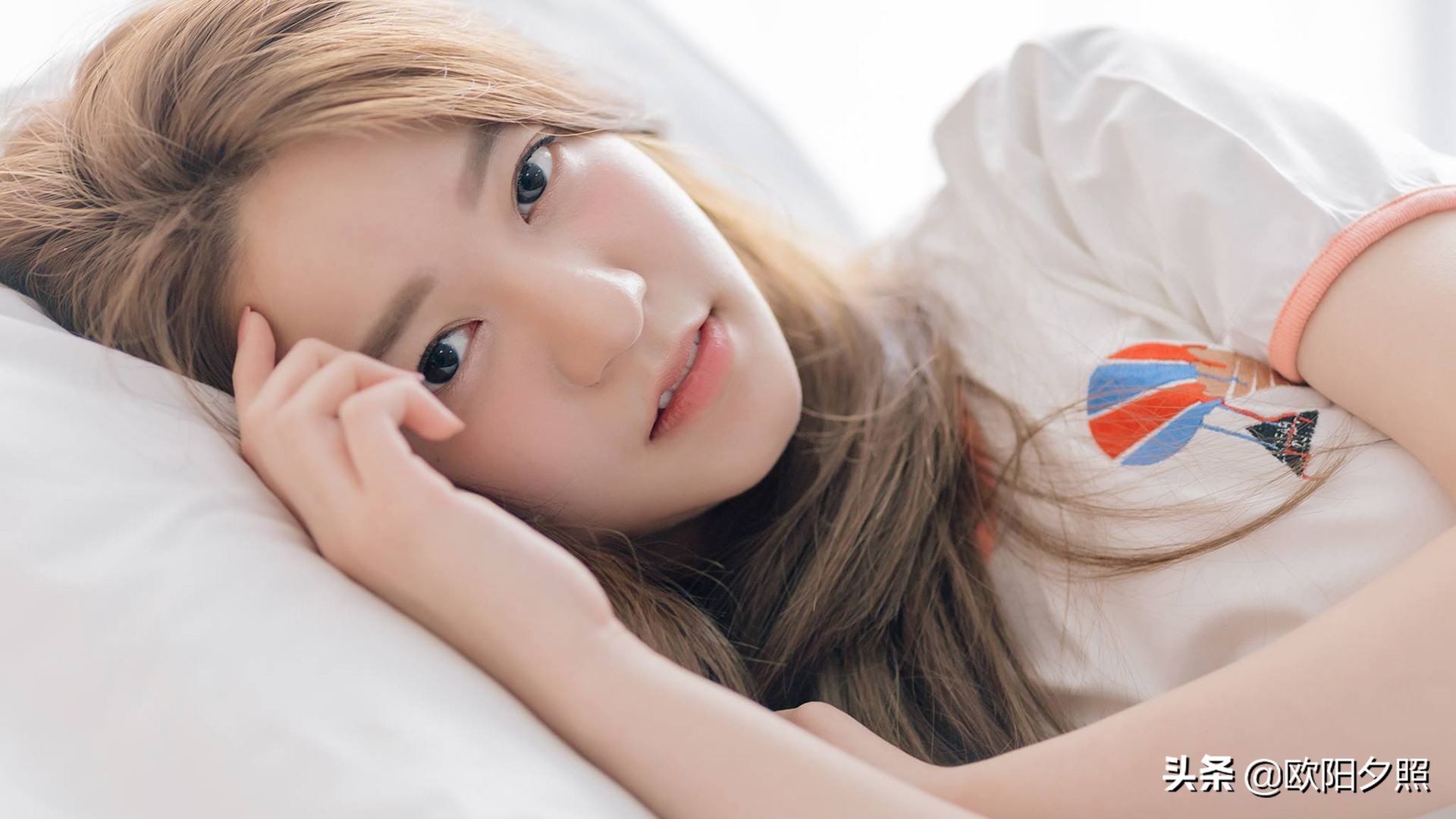 女人撩你往往会有以下这几种暗示,女生对喜欢的人来撩她有什么回应